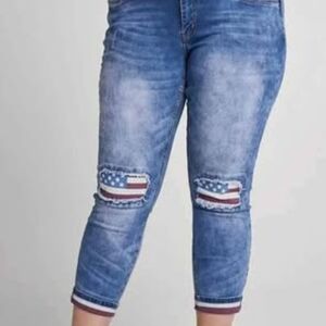 VENUS Light Blue Distressed Capri Jeans with Flag Knee Patches AMERICANA